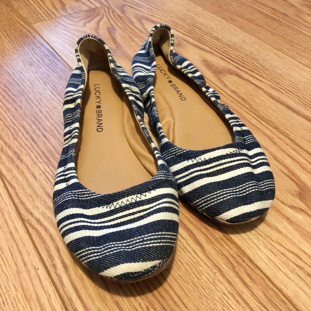 Lucky Brand slip on flats 7.5